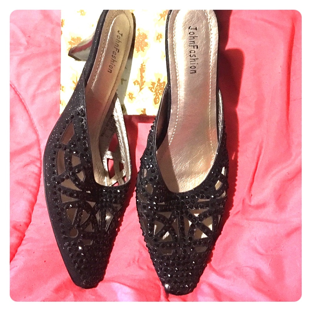 John Fashion Jeweled Black Heels size 8